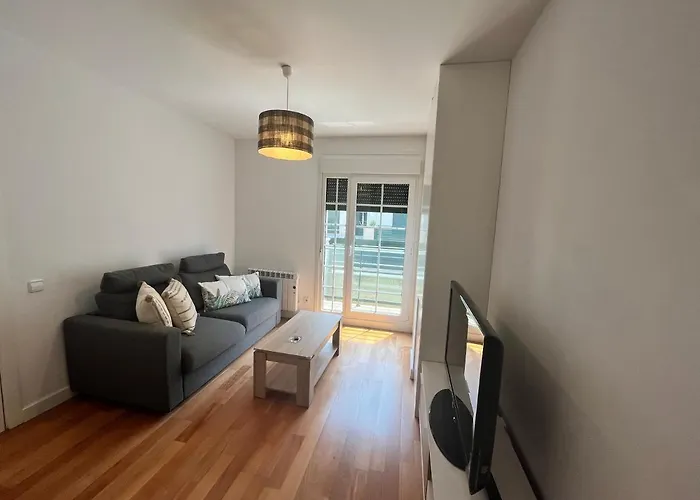Apartamento Con Terraza Y Acceso A La Playa