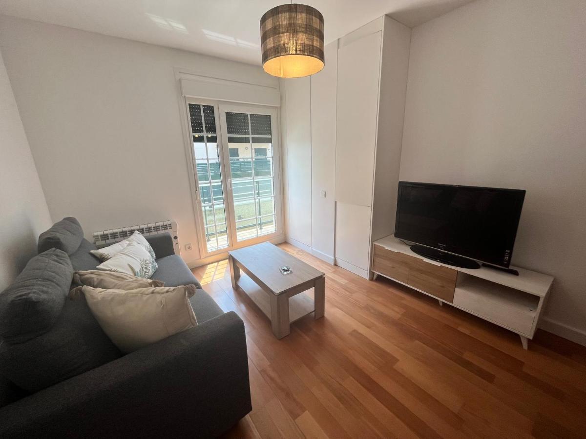 Con Terraza Y Acceso A La Playa Apartment Finisterre